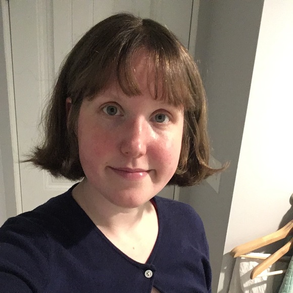 Meet your Posher, Hillary - Picture 1 of 1